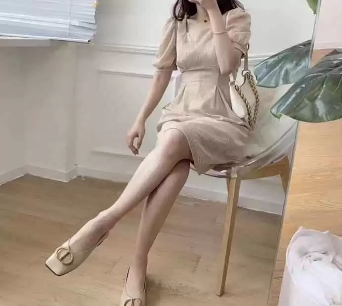 矮个子穿衣搭配全攻略:小个子女生如何穿出高挑时尚感?