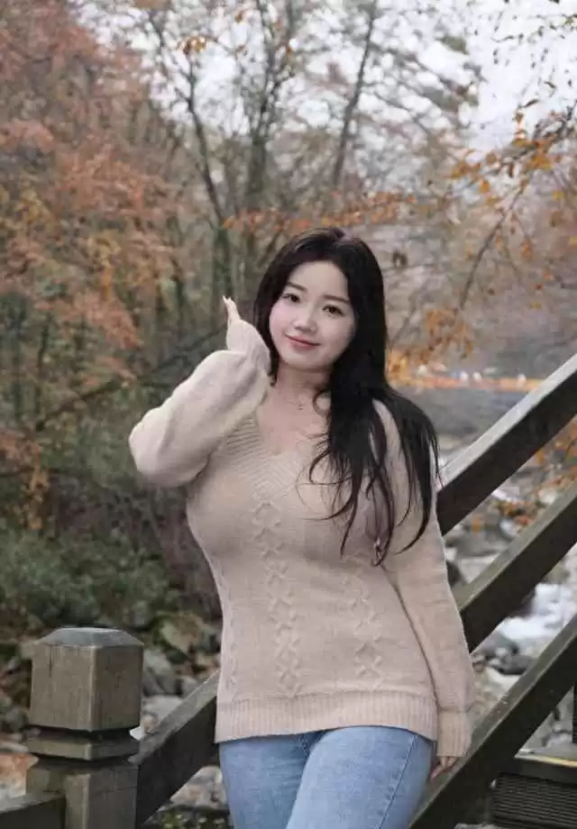 腿胖女生穿衣搭配图片:微胖女生怎么穿衣好看?这位小姐姐分享“有肉”也能穿出自信美 腿胖女生穿衣搭配图片:微胖女生怎么穿衣好看?这位小姐姐分享“有肉”也能穿出自信美