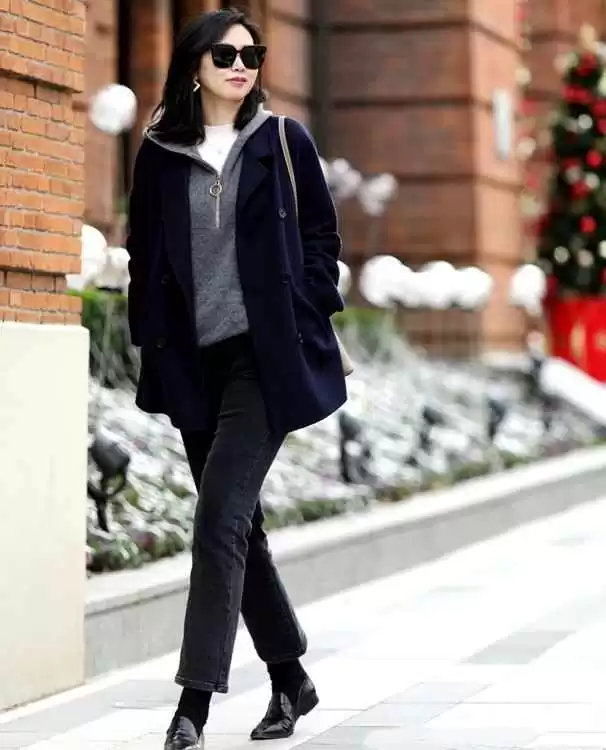 微胖中年女人春季穿搭指南:5个实用建议让你显瘦又时尚