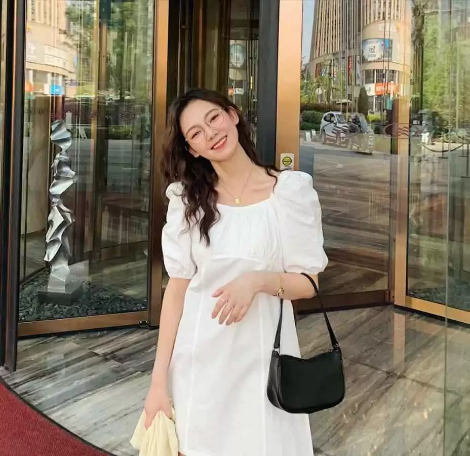 气质女人穿搭秘籍:十款洋气减龄搭配指南