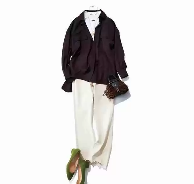 2023职场穿搭秘籍:优雅女性的混搭技巧,轻松穿出得体自信