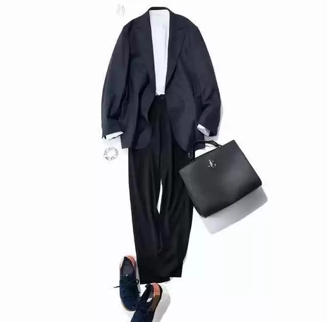 2023职场穿搭秘籍:优雅女性的混搭技巧,轻松穿出得体自信