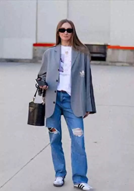 灰蓝色穿衣搭配 灰色+蓝色,绝美高级感“配色”,冬天这样穿搭太显气质了