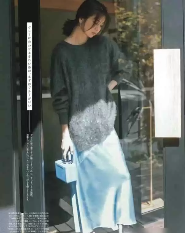 灰蓝色穿衣搭配 灰色+蓝色,绝美高级感“配色”,冬天这样穿搭太显气质了