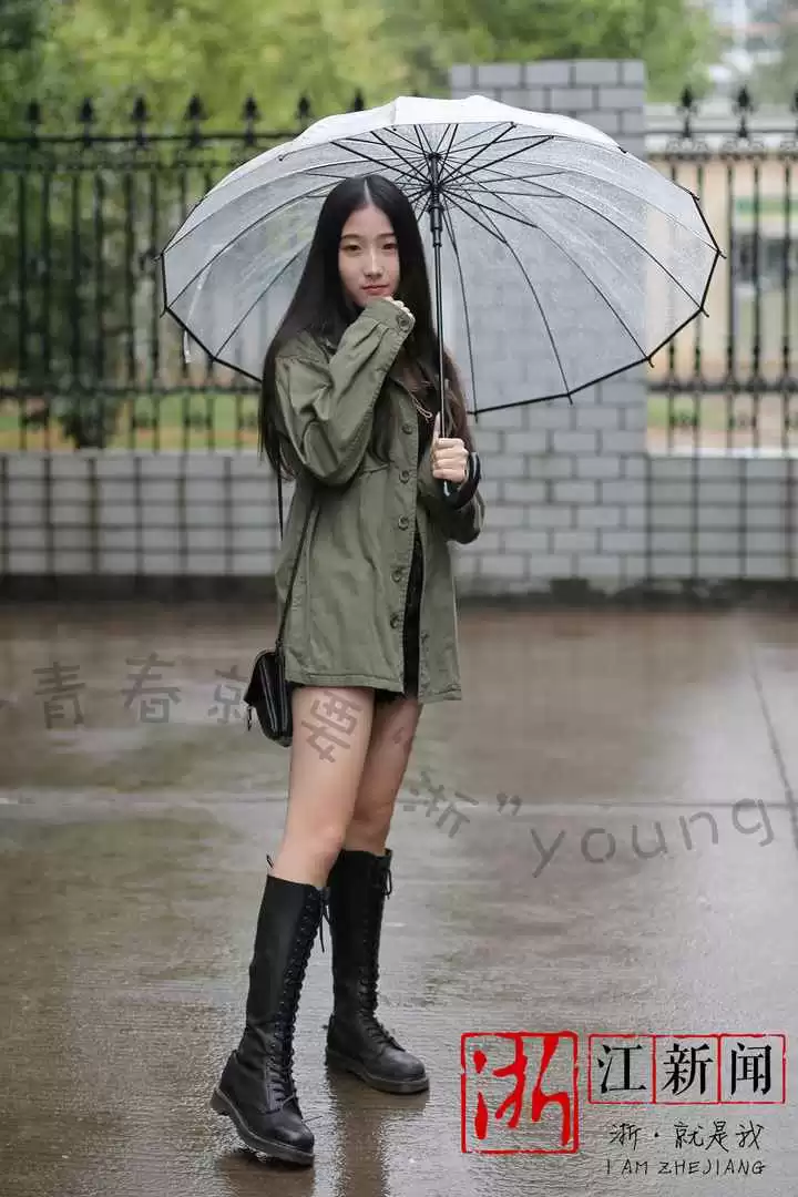 温州秋季穿衣搭配 街拍|乱穿衣的季节,最会搭配的你