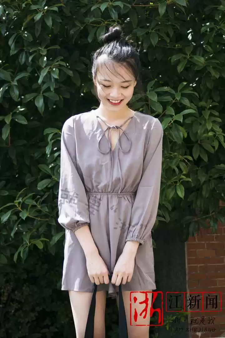 温州秋季穿衣搭配 街拍|乱穿衣的季节,最会搭配的你