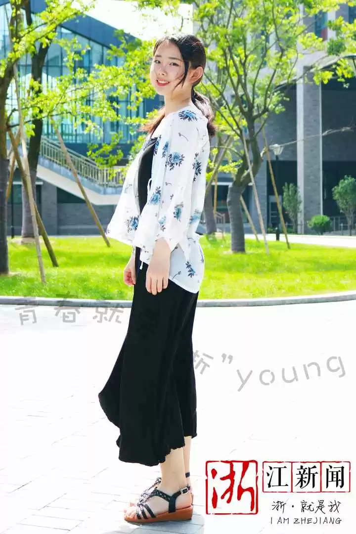 温州秋季穿衣搭配 街拍|乱穿衣的季节,最会搭配的你