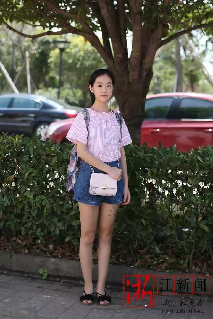 温州秋季穿衣搭配 街拍|乱穿衣的季节,最会搭配的你