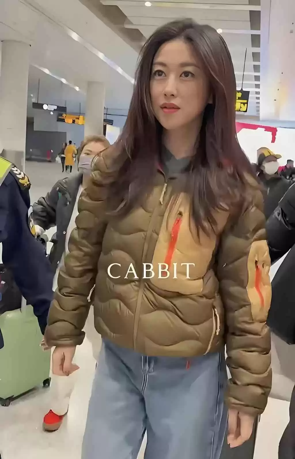 小个子女生穿搭宝典:朱珠166cm轻松穿出175cm强大气场,秘诀全在这里!