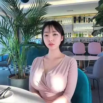 胖女孩穿搭秘籍:微胖身材这样穿,自信又好看! 胖女孩穿搭秘籍:微胖身材这样穿,自信又好看!