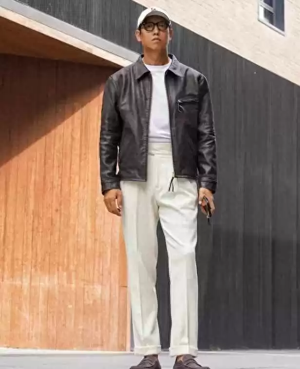 40岁男人夏季穿搭攻略:皮夹克配休闲裤,轻松穿出帅气成熟范儿 40岁男人夏季穿搭攻略:皮夹克配休闲裤,轻松穿出帅气成熟范儿