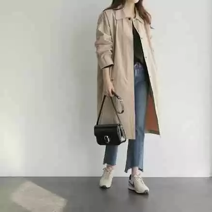 立冬后大衣穿搭秘诀：乐福鞋与运动鞋的潮流搭配法