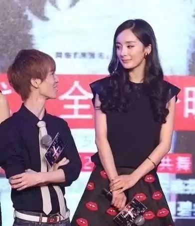 165cm男生穿搭秘籍:轻松显高10厘米,告别身高焦虑! 165cm男生穿搭秘籍:轻松显高10厘米,告别身高焦虑!