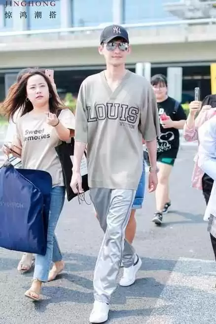 高个子瘦男生与胖男人穿衣搭配：身材不是问题，穿对就能有型！