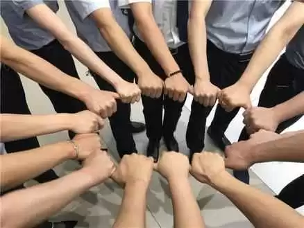 15岁女孩Grace近照大公开!海边穿搭自信满满,暂无出道计划 15岁女孩Grace近照大公开!海边穿搭自信满满,暂无出道计划