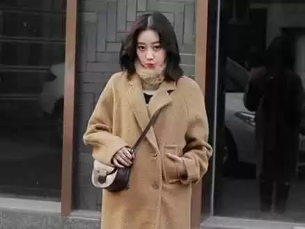 杭州旅行大衣穿搭全攻略：街拍灵感，又美又飒超洋气！