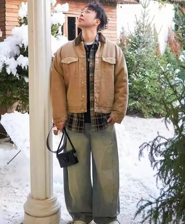 微胖男人穿衣搭配秘籍:看街拍达人如何无视身材穿出型格自信!