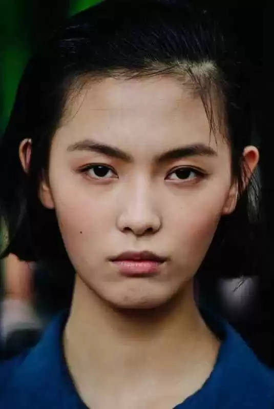 小个子女生短发穿搭宝典:根据脸型选发型,这3款短发显高又时尚