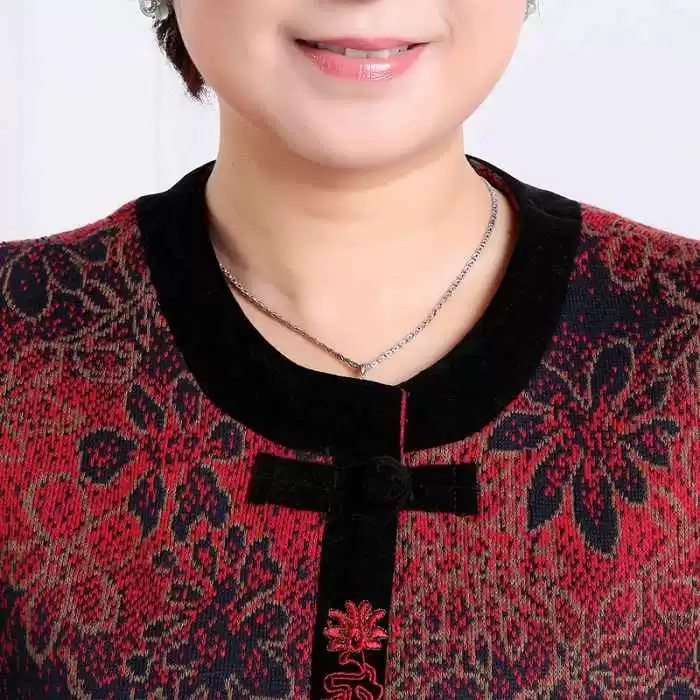 一件无袖衫的千年风流：你的衣橱里，还缺这件唐装中式坎肩吗？