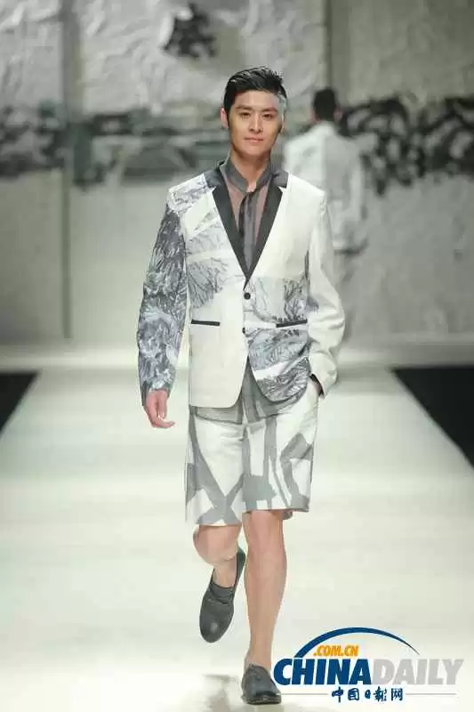 东方雅韵,重塑当代:一份给中国男人的新中式时尚穿搭指南 东方雅韵,重塑当代:一份给中国男人的新中式时尚穿搭指南