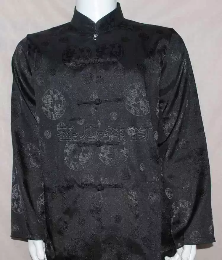 中式男装困局突围:看头部厂家如何用科技与美学破冰重生