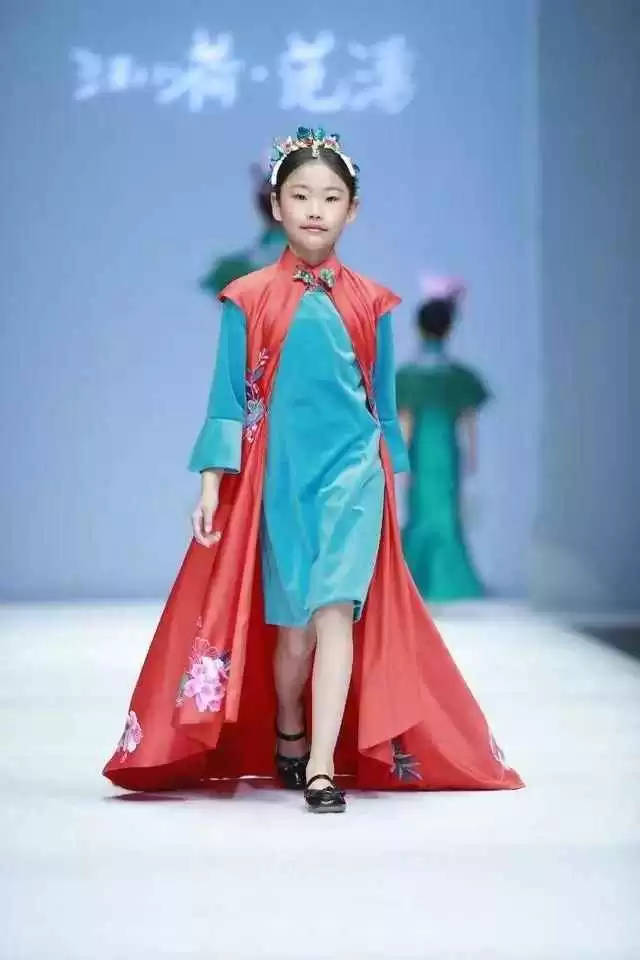当国潮遇上萌娃:选对中式童装,把千年文化穿成日常