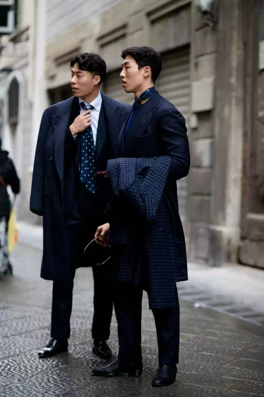 绅士春天穿搭指南:衣服重在精致不在昂贵,会穿的男人必备这3件春装,高级有品位