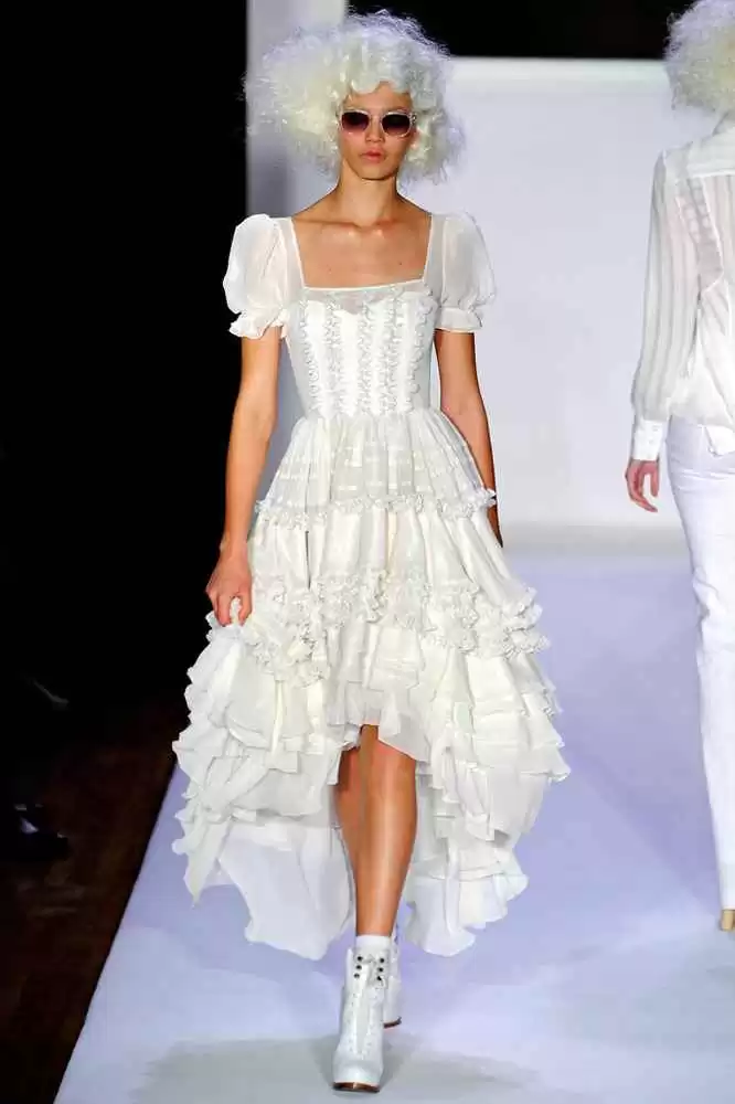 bebe品牌大起底 时尚达人的秘密武器