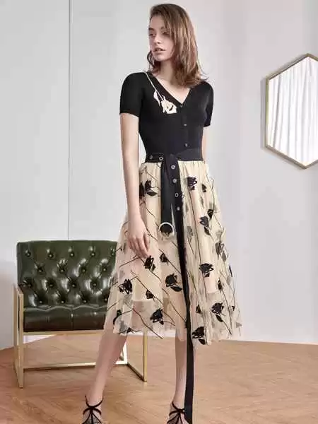 两个B字母的衣服到底是啥牌子 这些品牌你分清了吗 两个B字母的衣服到底是啥牌子 这些品牌你分清了吗