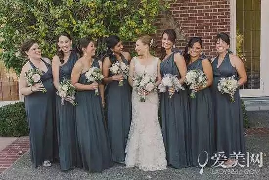 伴娘服搭对鞋，闺蜜婚礼上你最美不抢镜