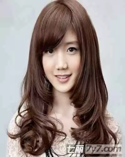 圆脸烫发宝藏指南 这些款式让你颜值翻倍