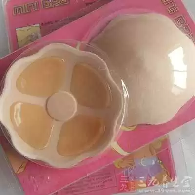 夏天穿轻透衣服的秘密武器？聊聊乳贴那些事儿