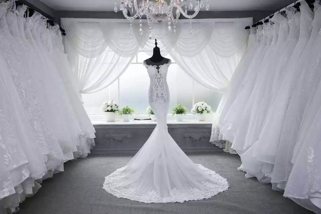 婚后穿衣经:从纪念日蕾丝裙到日常舒适装,找到属于你的那道光彩 婚后穿衣经:从纪念日蕾丝裙到日常舒适装,找到属于你的那道光彩