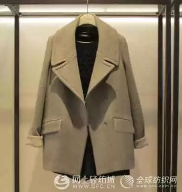 寒冬将至 一件好大衣陪你走过冷暖时光