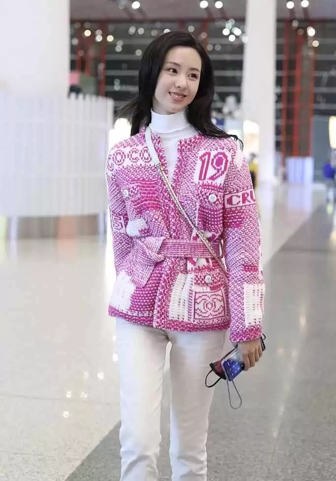 春日氛围感配色指南 粉色这么搭才高级不甜腻