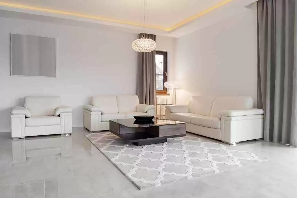 浅黄色穿搭全指南 从显白到高级感一次搞定