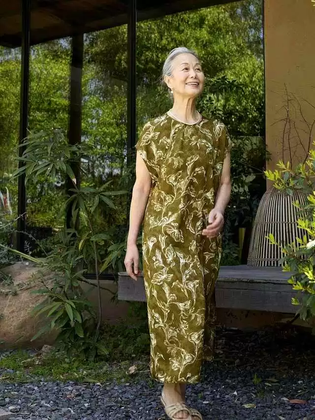 穿衣搭配王:等我老,坚决不做邋遢老太太!跟着她们穿,优雅时髦又高级