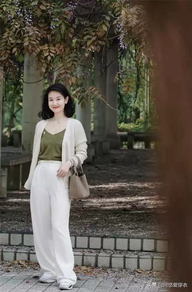 约会穿衣搭配技巧:学会这3个套路,美得真气质