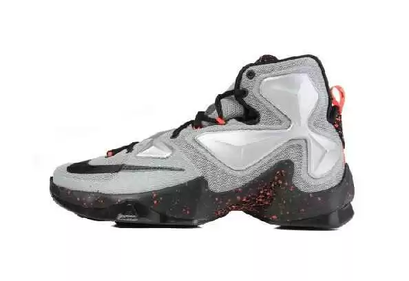 穿上篮球鞋的这些好处你都知道吗 穿上篮球鞋的这些好处你都知道吗