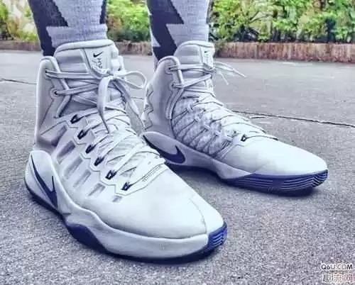 穿上篮球鞋的这些好处你都知道吗