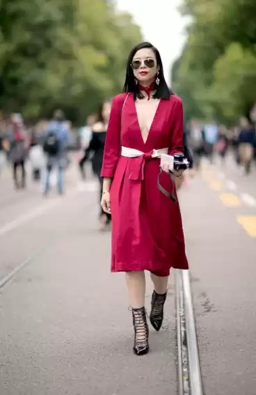 红色连衣裙搭配合适鞋子全攻略