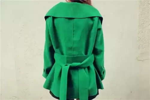 绿色裤子配鞋秘籍 穿出风格不踩雷的搭配指南