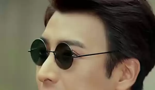 脸型与眼镜搭配秘诀戴对眼镜颜值翻倍