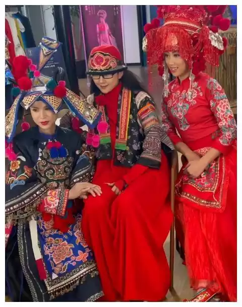 舞动生命的白族精灵 杨丽萍的民族之魂与艺术之路