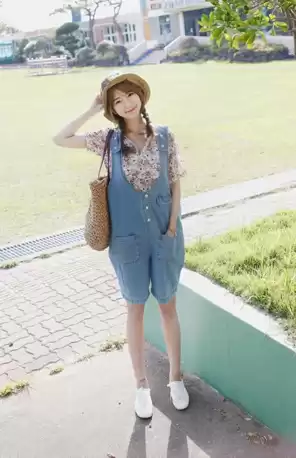 背带短裤穿搭宝藏指南 解锁夏日元气少女感