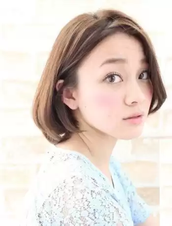 脸大不用慌！这份发型避坑指南让你轻松显脸小