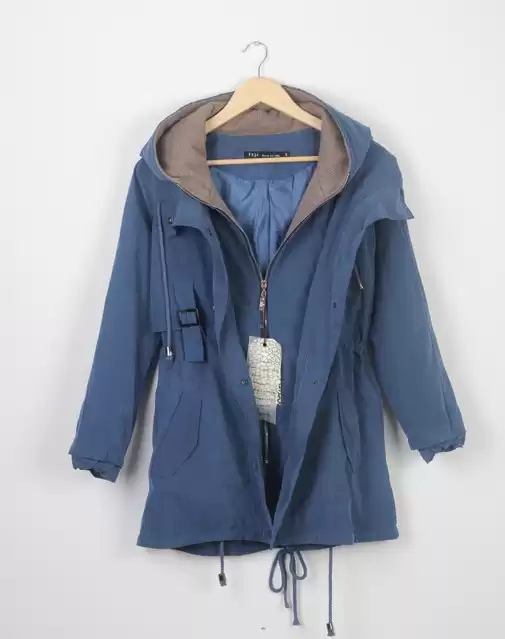 藏蓝色穿对了真是高级又显白 这些配色方案让你美得不重样 藏蓝色穿对了真是高级又显白 这些配色方案让你美得不重样