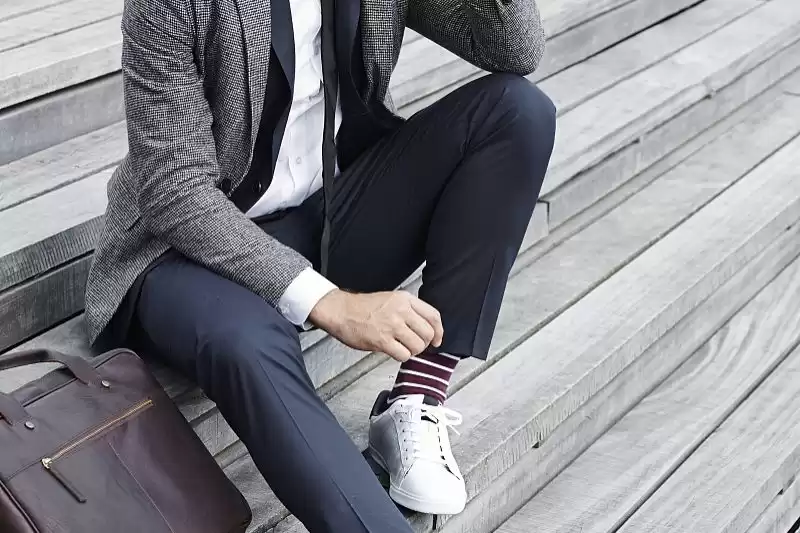 西装与鞋履的场合博弈术：穿对鞋，一套西装能顶三套用