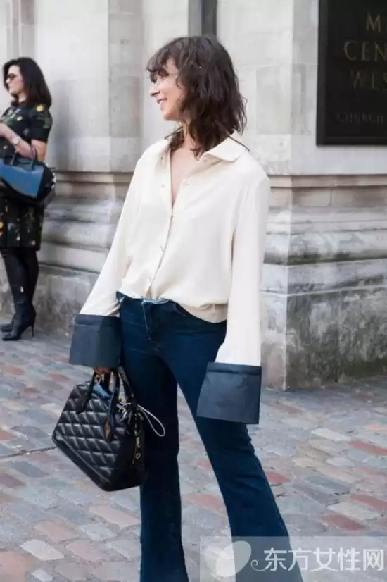 长衬衫搭配什么裤子才能穿出时髦感 长衬衫搭配什么裤子才能穿出时髦感