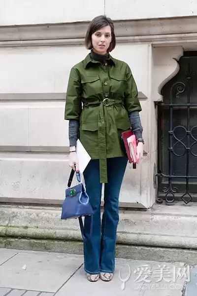 黄色大衣搭配指南 穿出冬日里的温暖与时髦